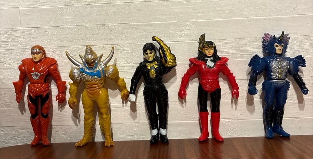 【月初め値下げ‼️】超獣戦隊ライブマン14体フィギュア対決セット　コロン付き