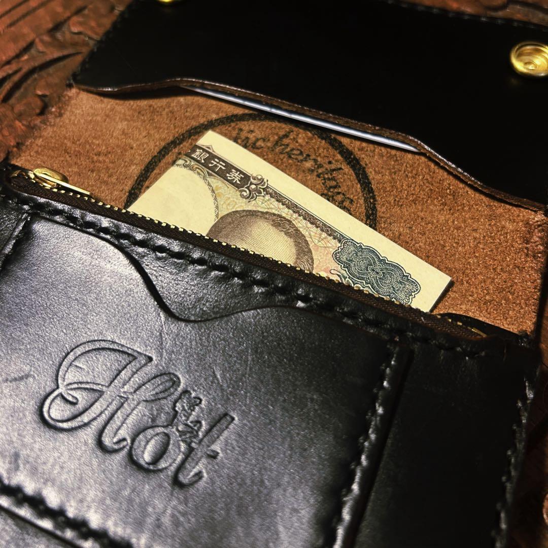 Hot トラッカーウォレットミドル　クロムエクセルレザー