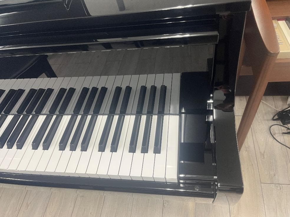 ★83195【電子ピアノ】KAWAI　NV10S　21年製