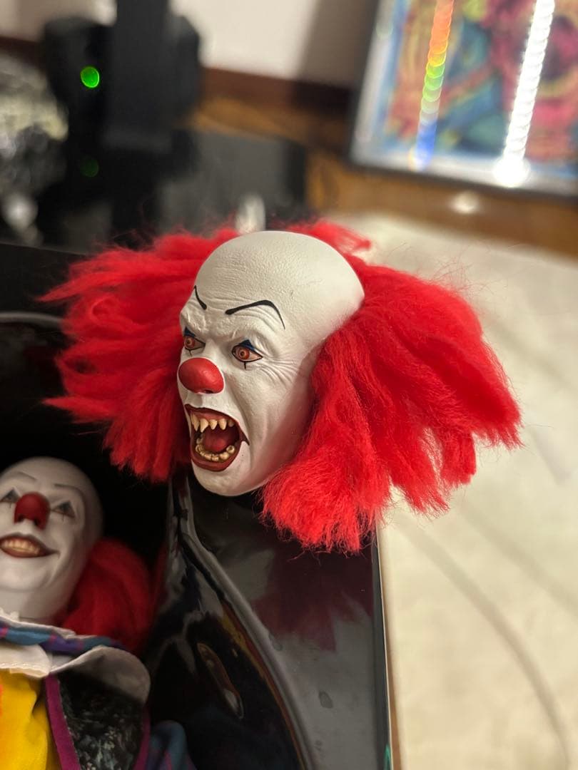 IT ペニーワイズ　サイドショウ 1/6