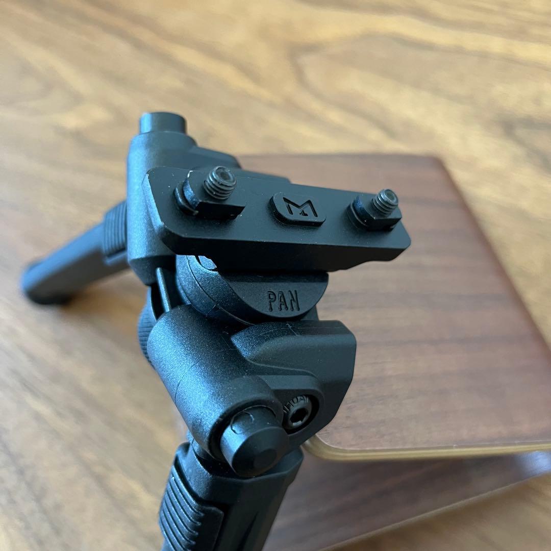 美品 MAGPUL マグプル タイプ バイポッド 二脚 M-LOK BK