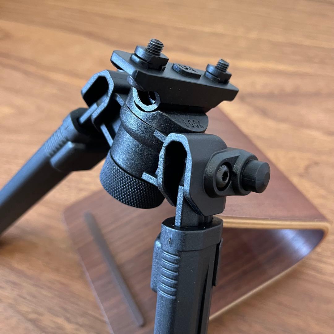美品 MAGPUL マグプル タイプ バイポッド 二脚 M-LOK BK