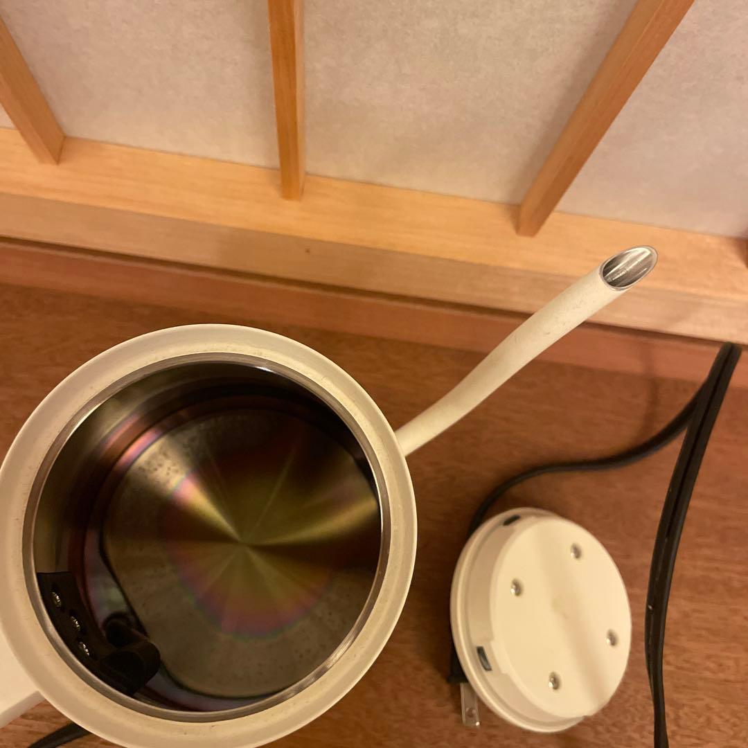 BALMUDA ケトル白