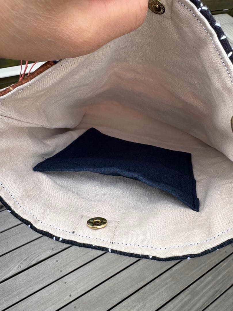 古布 藍染×柿渋染め麻 刺し子サコッシュ　メンズライク