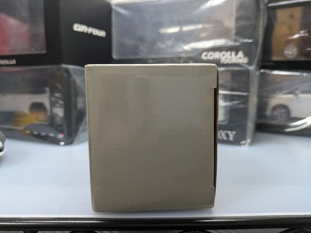 トヨタ クラウンロイヤルサルーン カラーサンプル