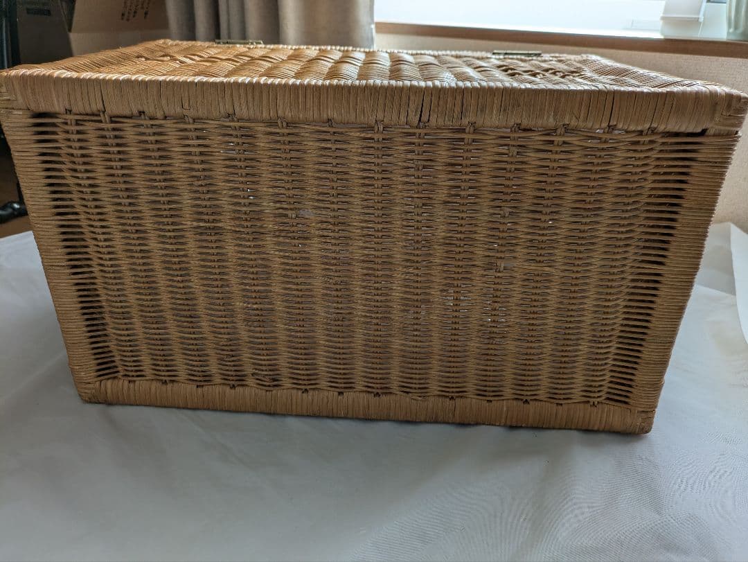 アンティーク ラタン 蓋付き大きめバスケット 収納ボックス かご 籠　昭和レトロ