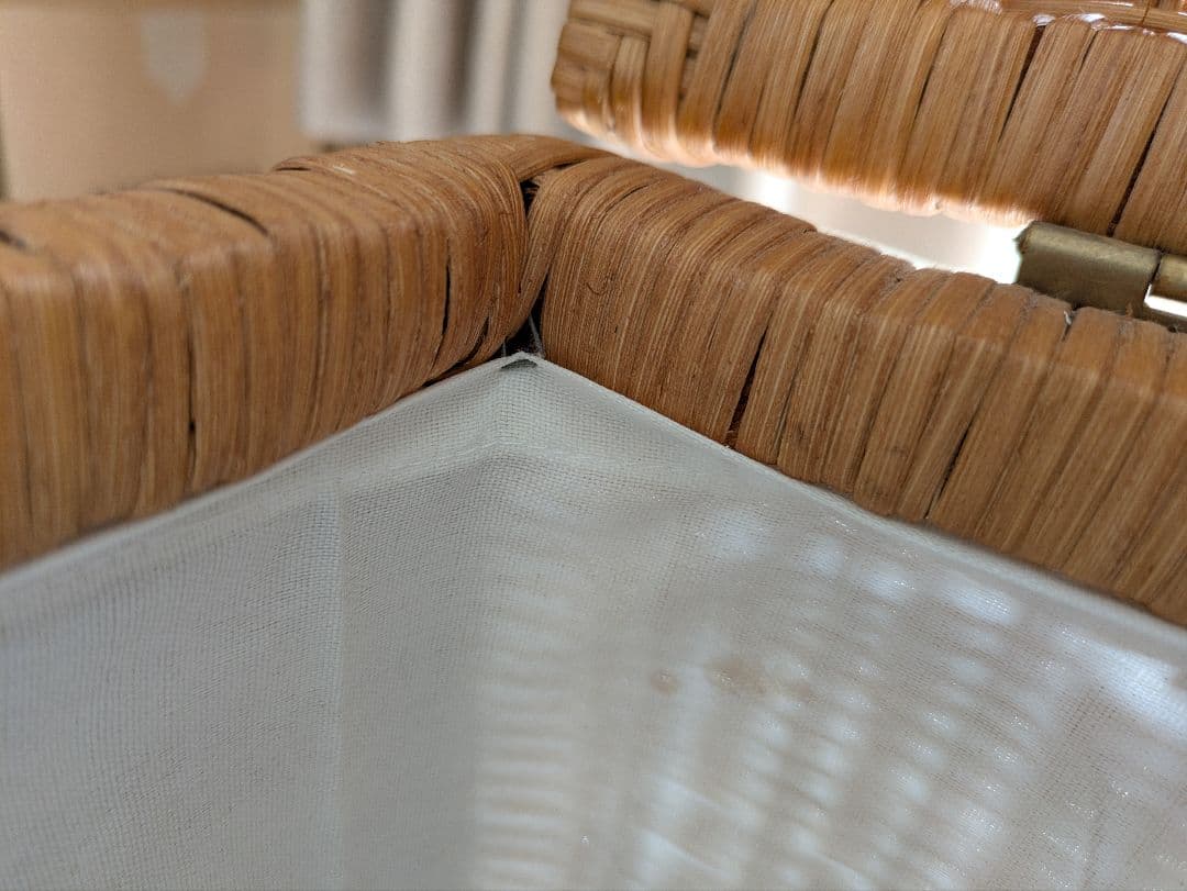 アンティーク ラタン 蓋付き大きめバスケット 収納ボックス かご 籠　昭和レトロ