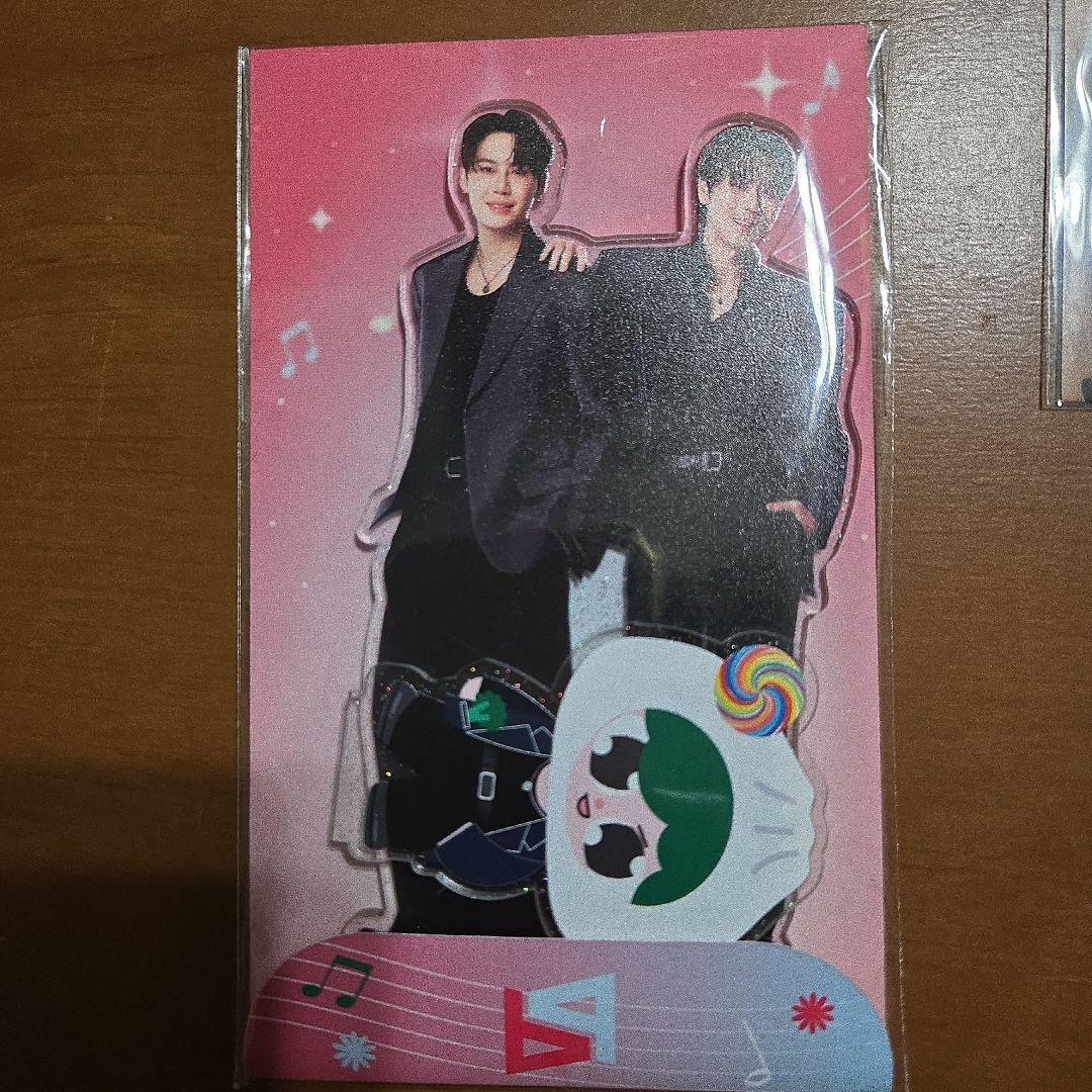 BOUN Prem ②★FANFARE 2026 ACRYLIC STANDEF