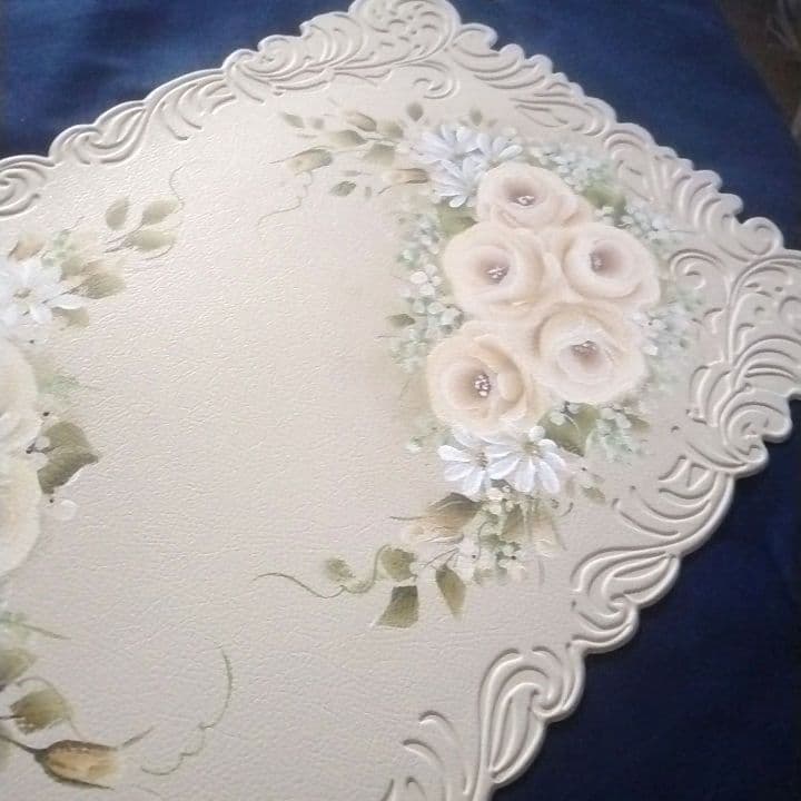 クリーム色ランチョンマット　2枚組トールペイント