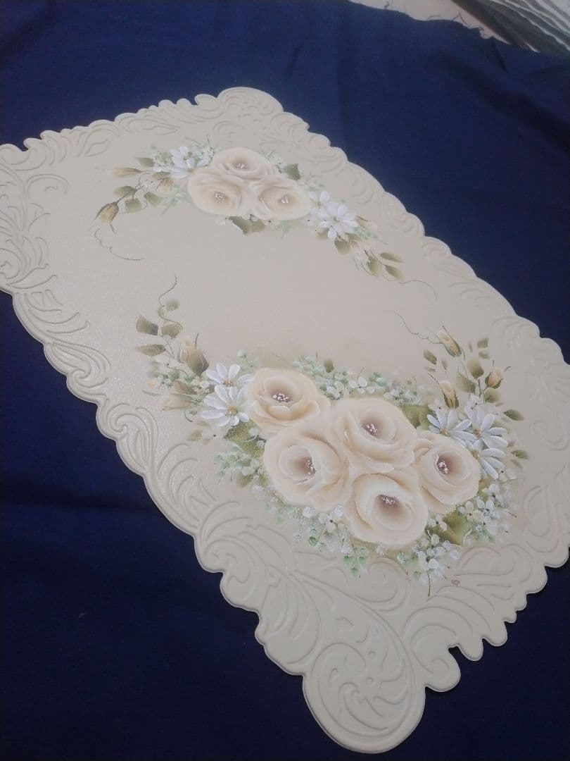 クリーム色ランチョンマット　2枚組トールペイント