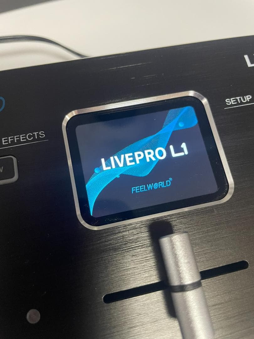 FEELWORLD LIVEPRO L1 ビデオミキサー ACアダプター交換必要