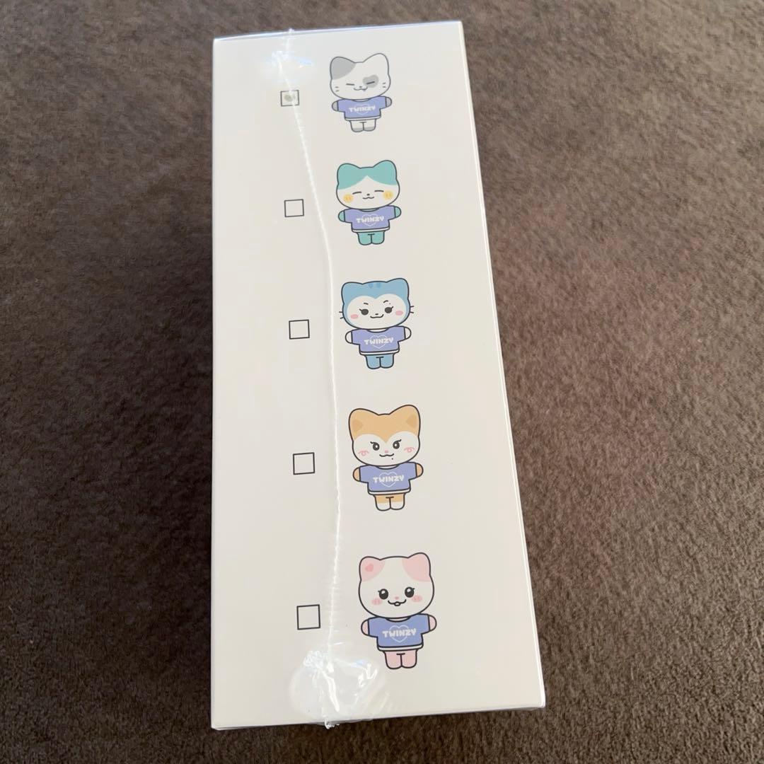 Itzy twinzy イェジ　ぬいぐるみ　新品未開封