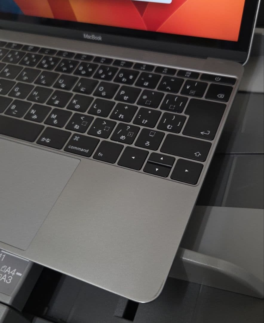 Apple MacBook 2017 (12インチ スペースグレイ)