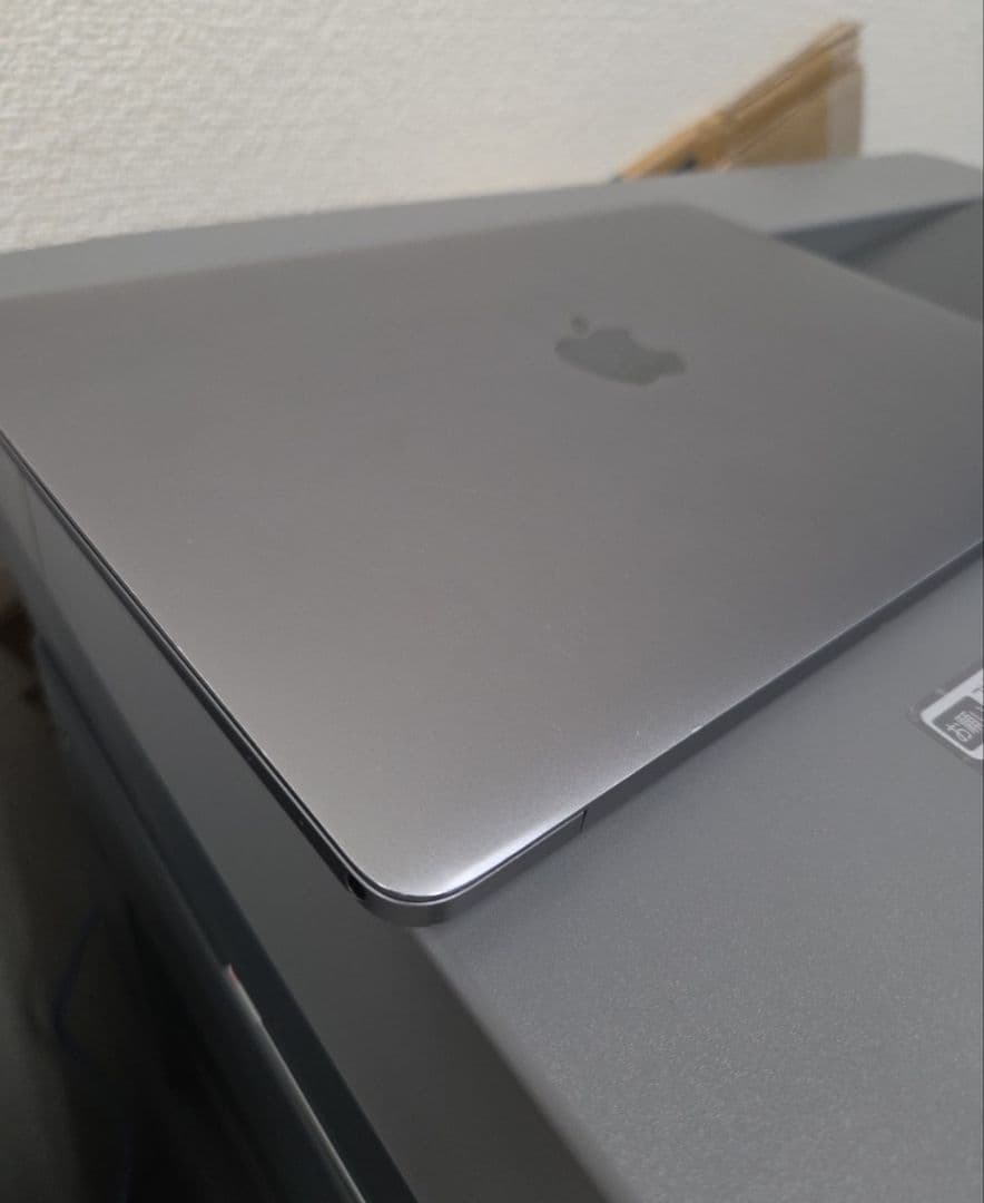 Apple MacBook 2017 (12インチ スペースグレイ)
