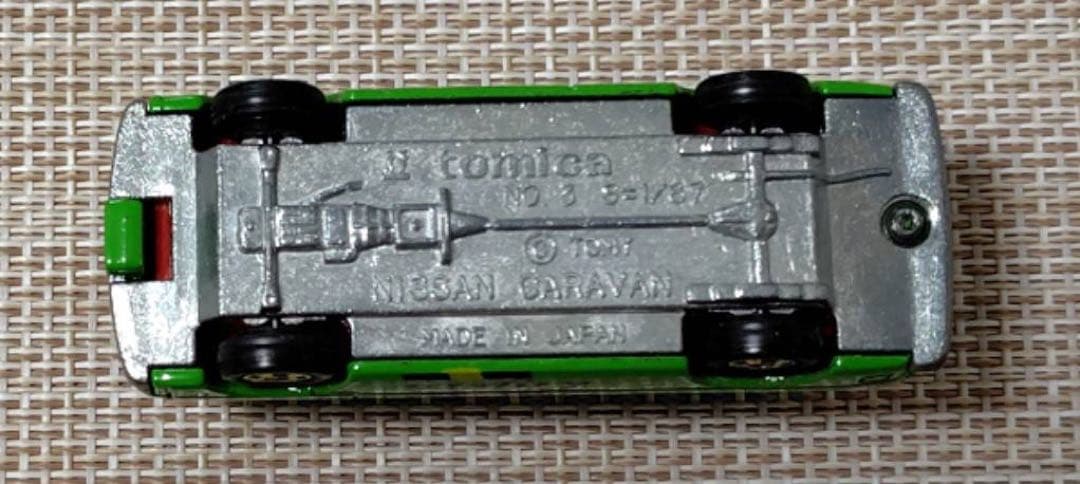 トミカ黒箱3-3 日産キャラバン 阪神タイガース優勝号 日本製 当時物