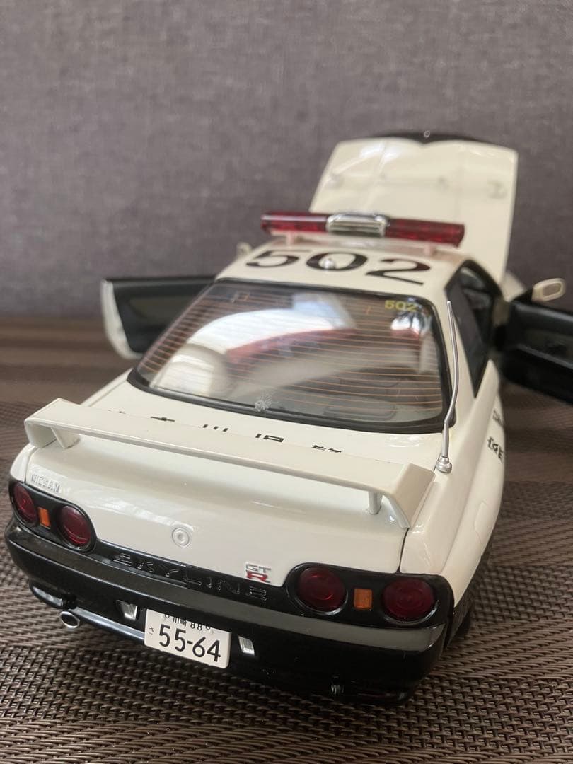 京商　1/18 R32スカイラインGT-Rパトカー　神奈川県警