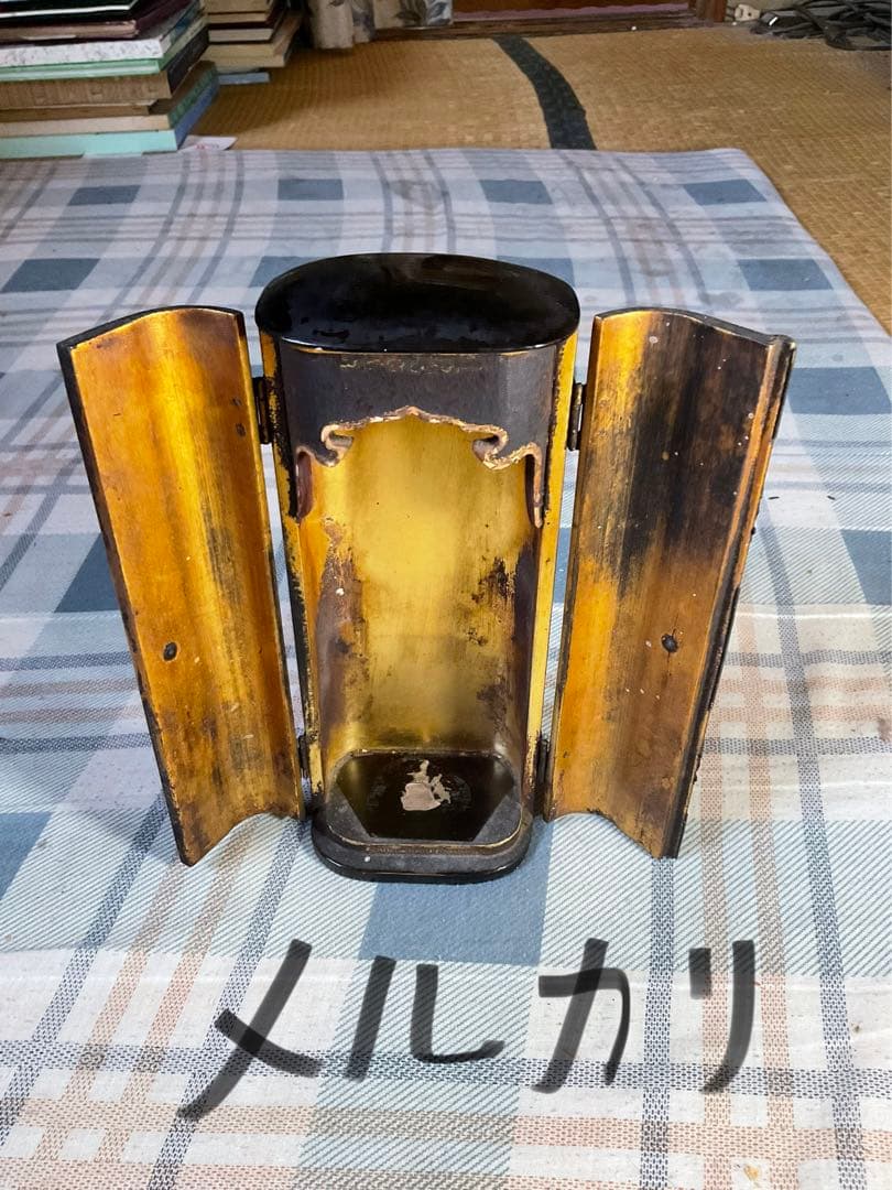 厨子入り阿弥陀如来坐像。【厨子から分離出来ます　製作年不明品？木製　レトロ】。