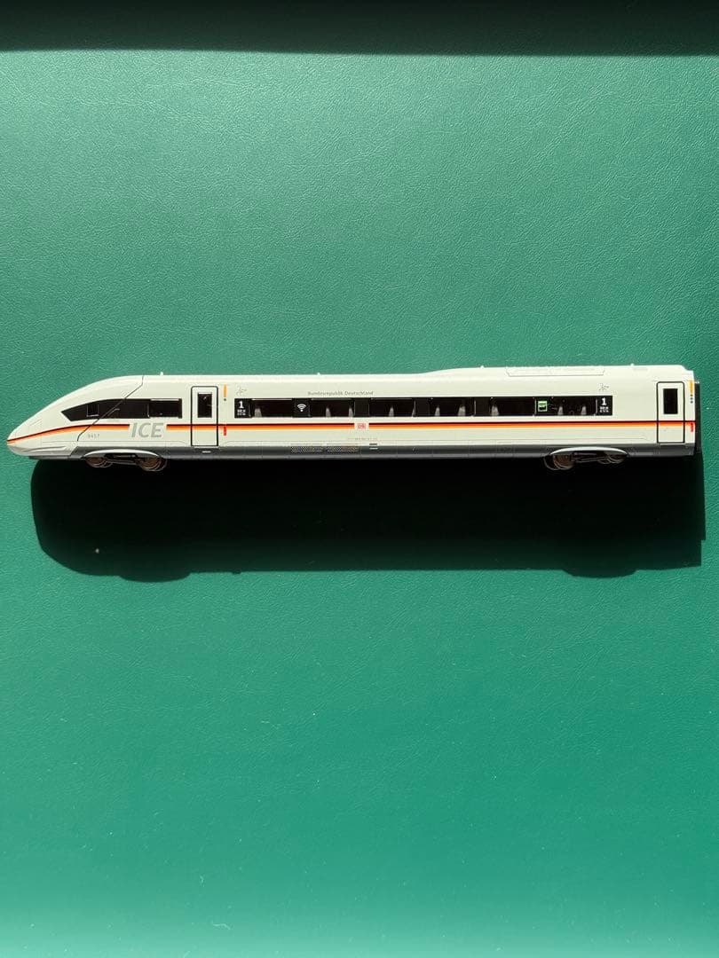 KATO Nゲージ ICE4 ドイツ連邦共和国編成　７両基本セット