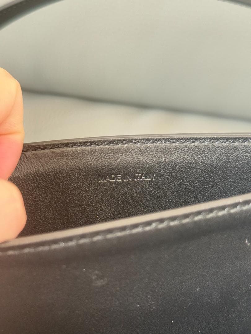 ティーン トリオンフ シャイニーカーフ ショルダー