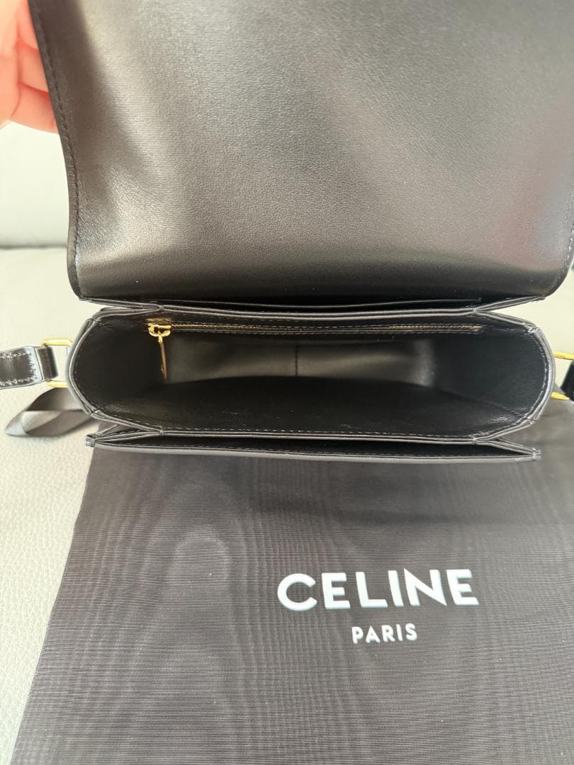 ティーン トリオンフ シャイニーカーフ ショルダー