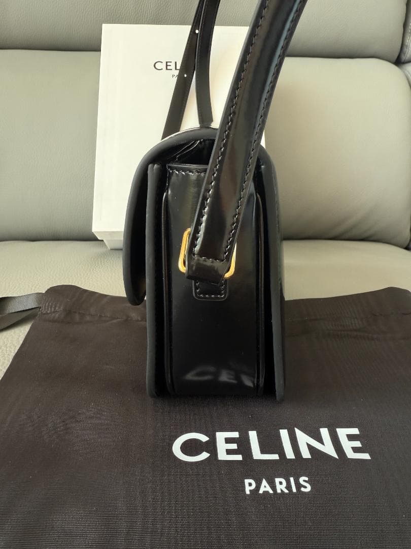 ティーン トリオンフ シャイニーカーフ ショルダー