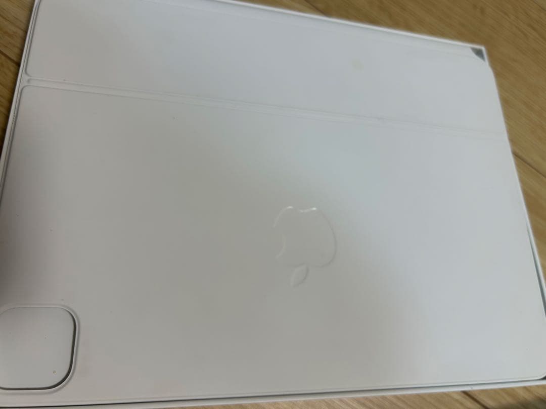純正品　Apple iPad Magic Keyboard 日本語配　ホワイト