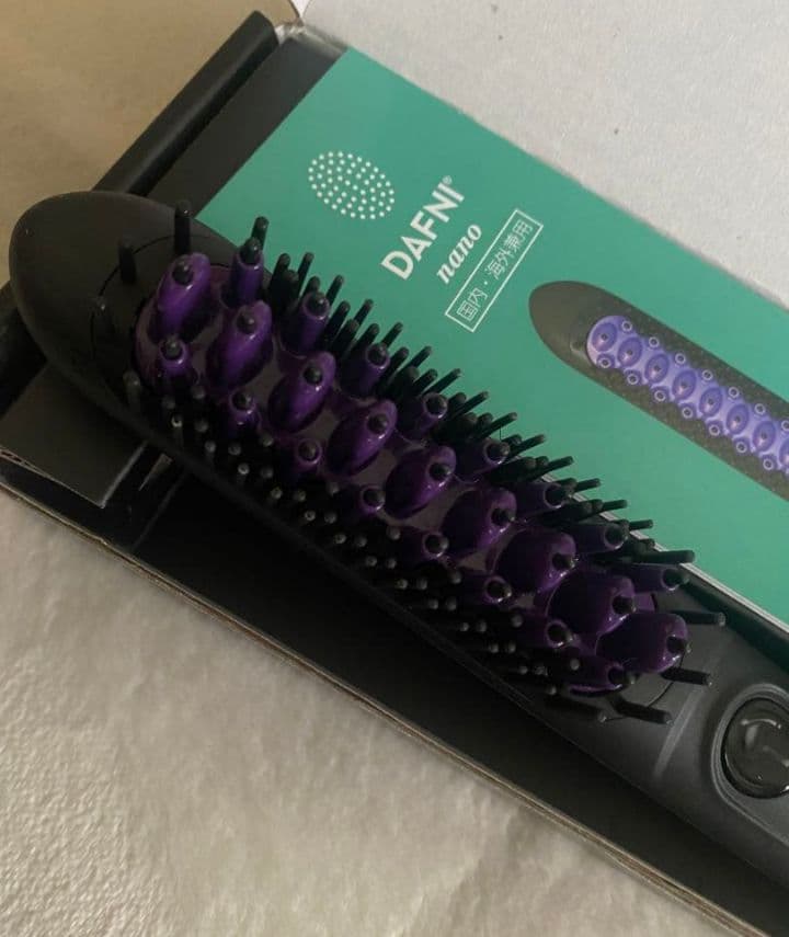 DAFNI nanoブラシ型ヘアアイロン DHI.6N