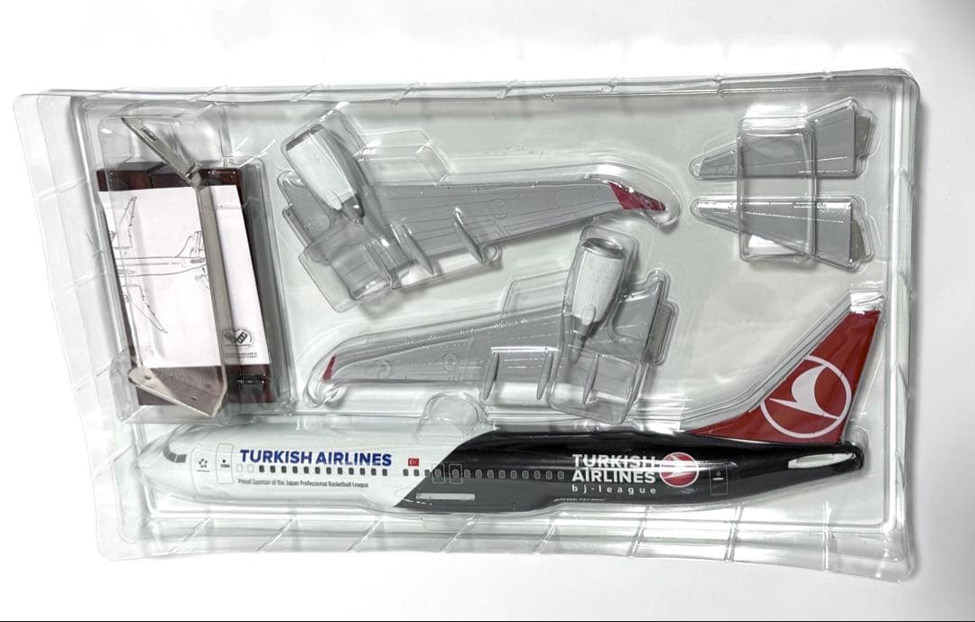 航空機・ヘリコプター TURKISH AIRLINES 1/100 B737-800