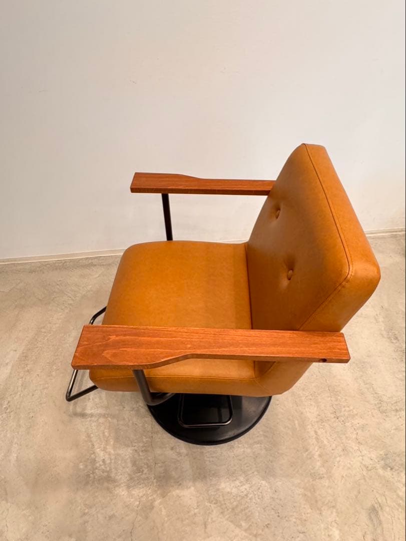 【お値下げ】タカラベルモント　スタイリングチェアー　購入前に発送日確認必須！