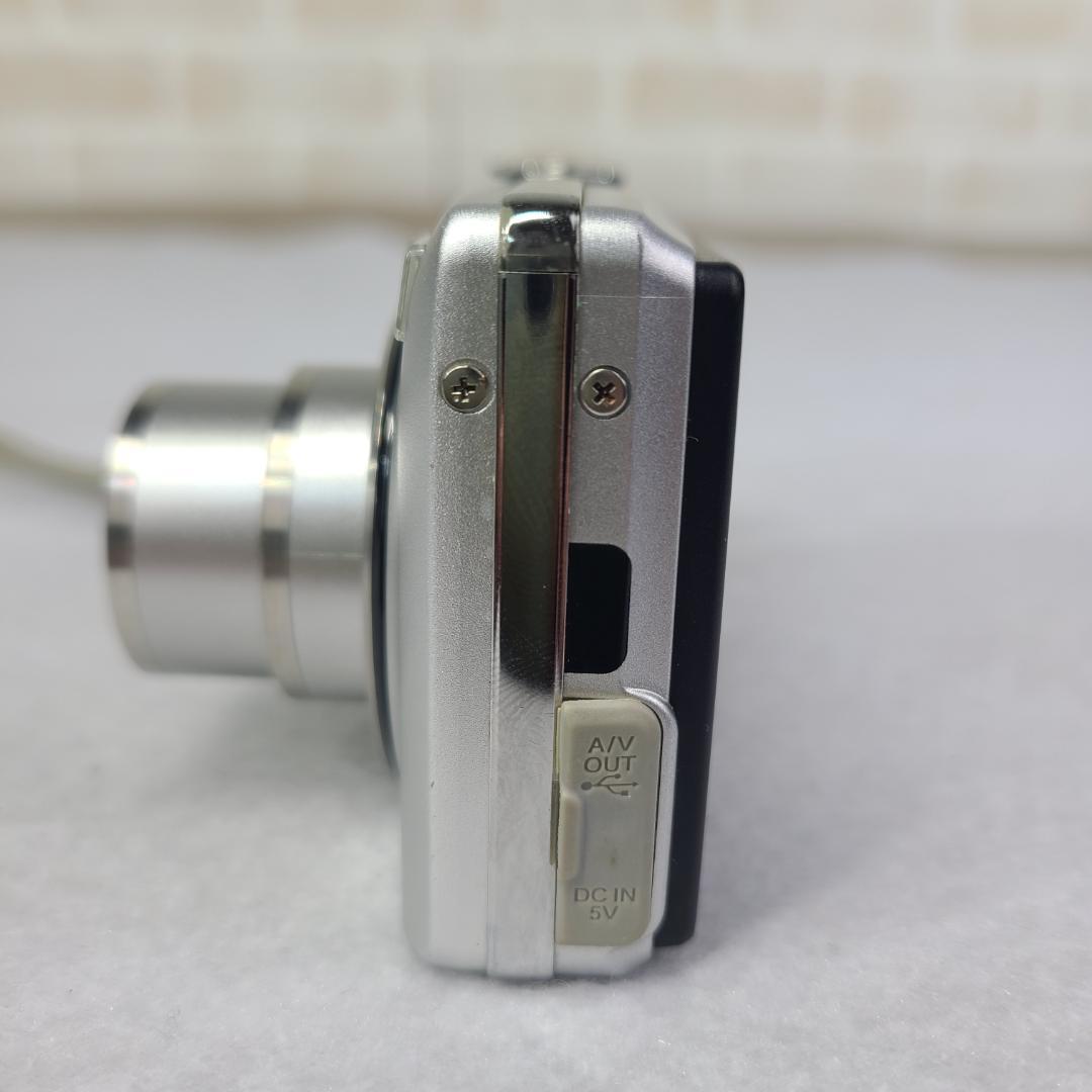 FUJI FILM デジカメ　FinePix F40fd コンデジ