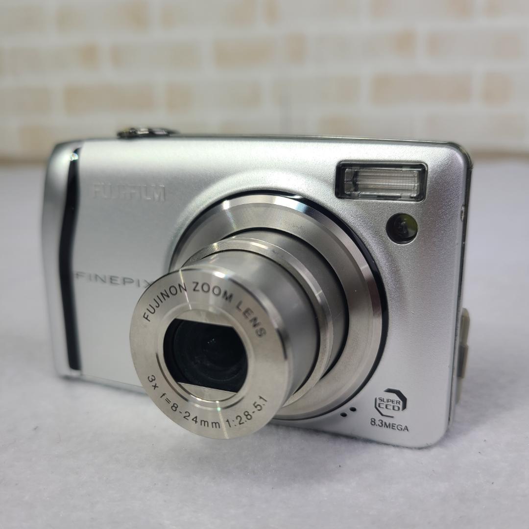 FUJI FILM デジカメ　FinePix F40fd コンデジ