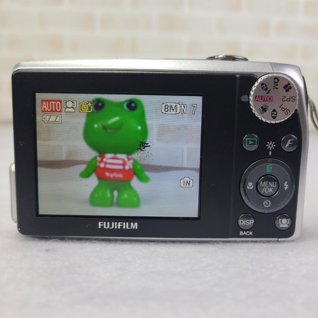 FUJI FILM デジカメ　FinePix F40fd コンデジ