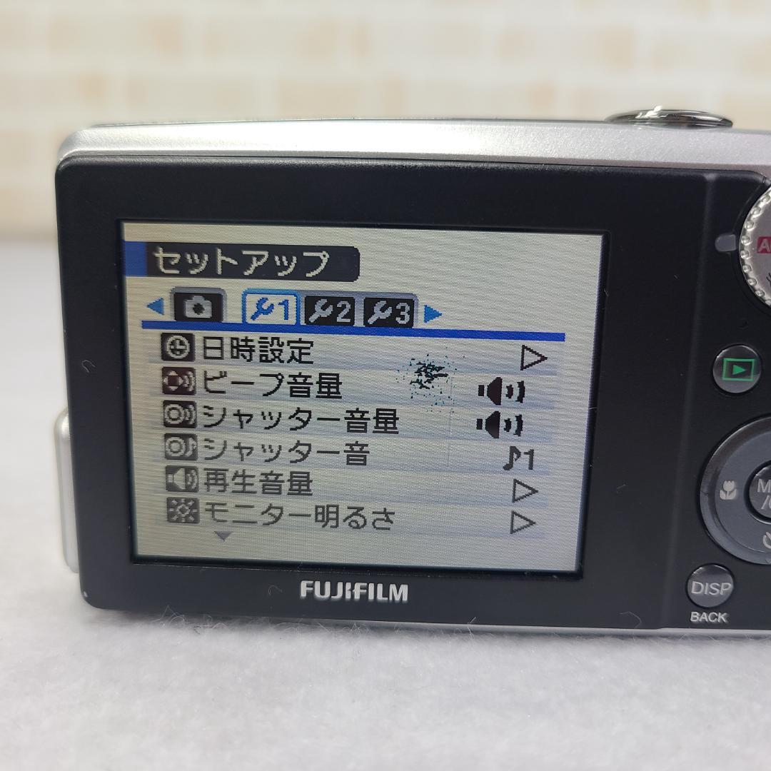 FUJI FILM デジカメ　FinePix F40fd コンデジ