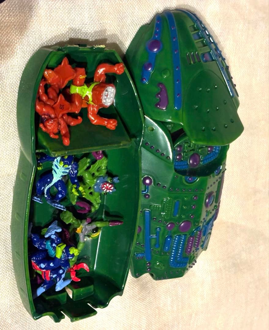 フィストエイリアン　シューターポッド　フィギュア　エイリアン14 宇宙船2