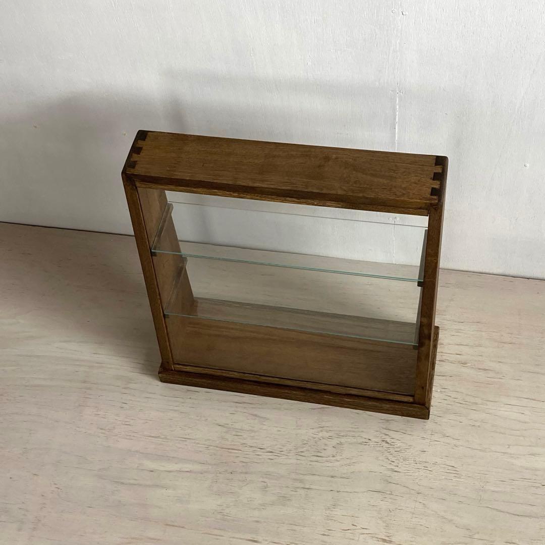 g290 古い木製 傾斜のガラスケース 3段 卓上ショーケース オープンタイプ