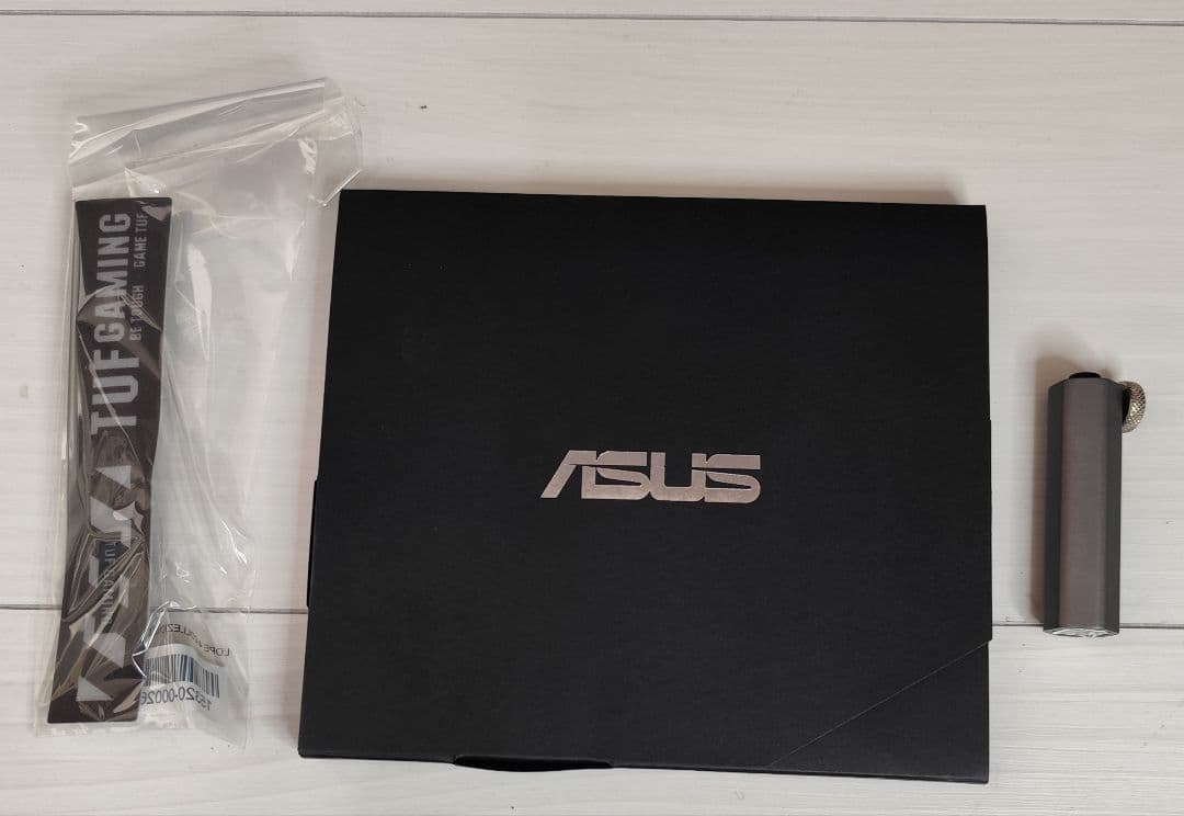 グラフィックボード　ASUS RADEON RX7900XTX