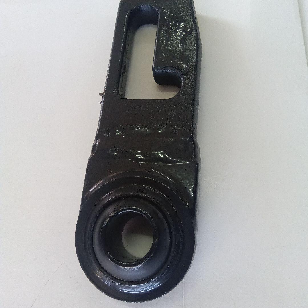 井関　イセキ　トラクター　ロワーリンクパーツ