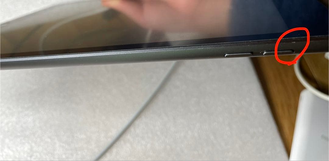 iPad 第7世代 128GB Wi-Fiモデル スペースグレイ 75%