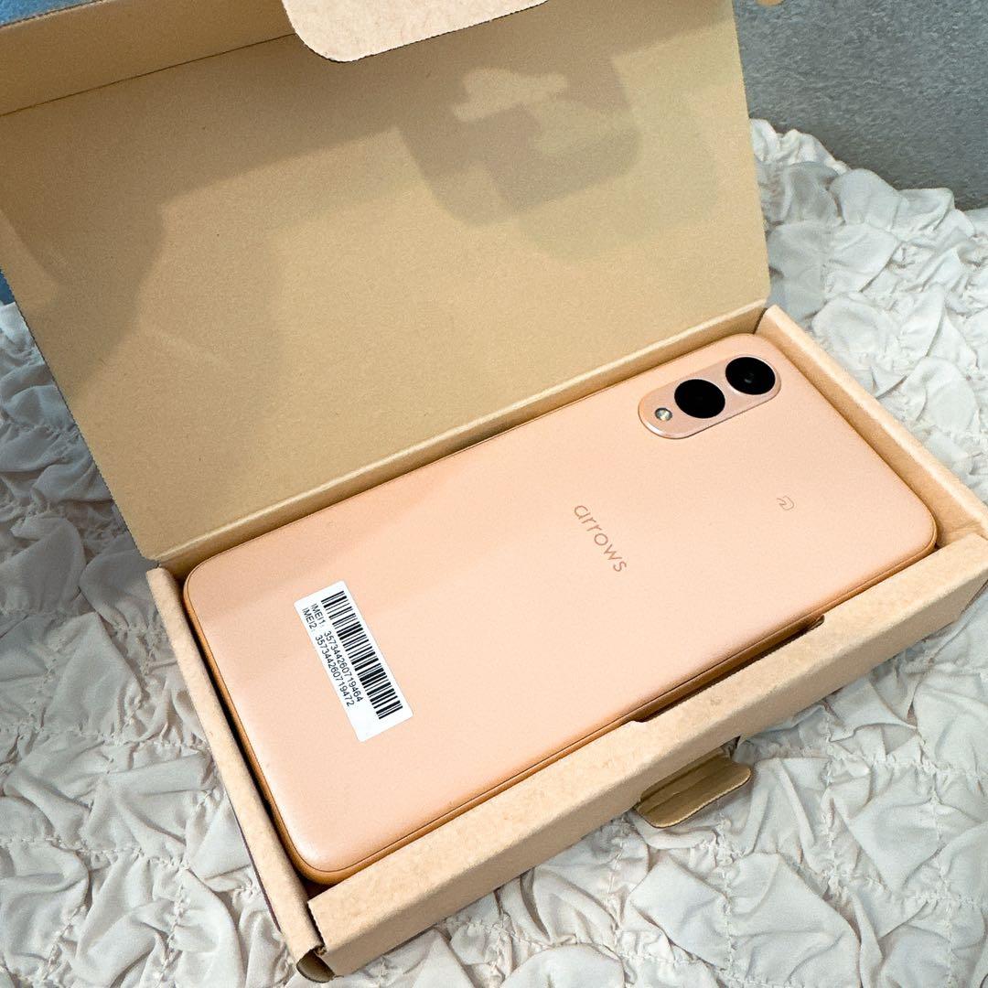 arrows We2 FCG02 SIMフリー　ライトオレンジ