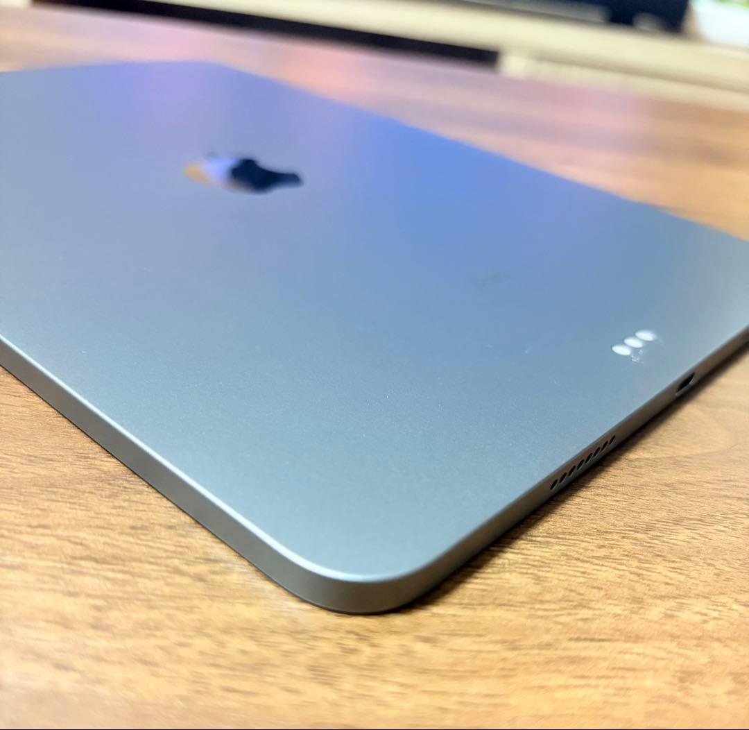iPadPro第3世代11インチ256Gシルバー