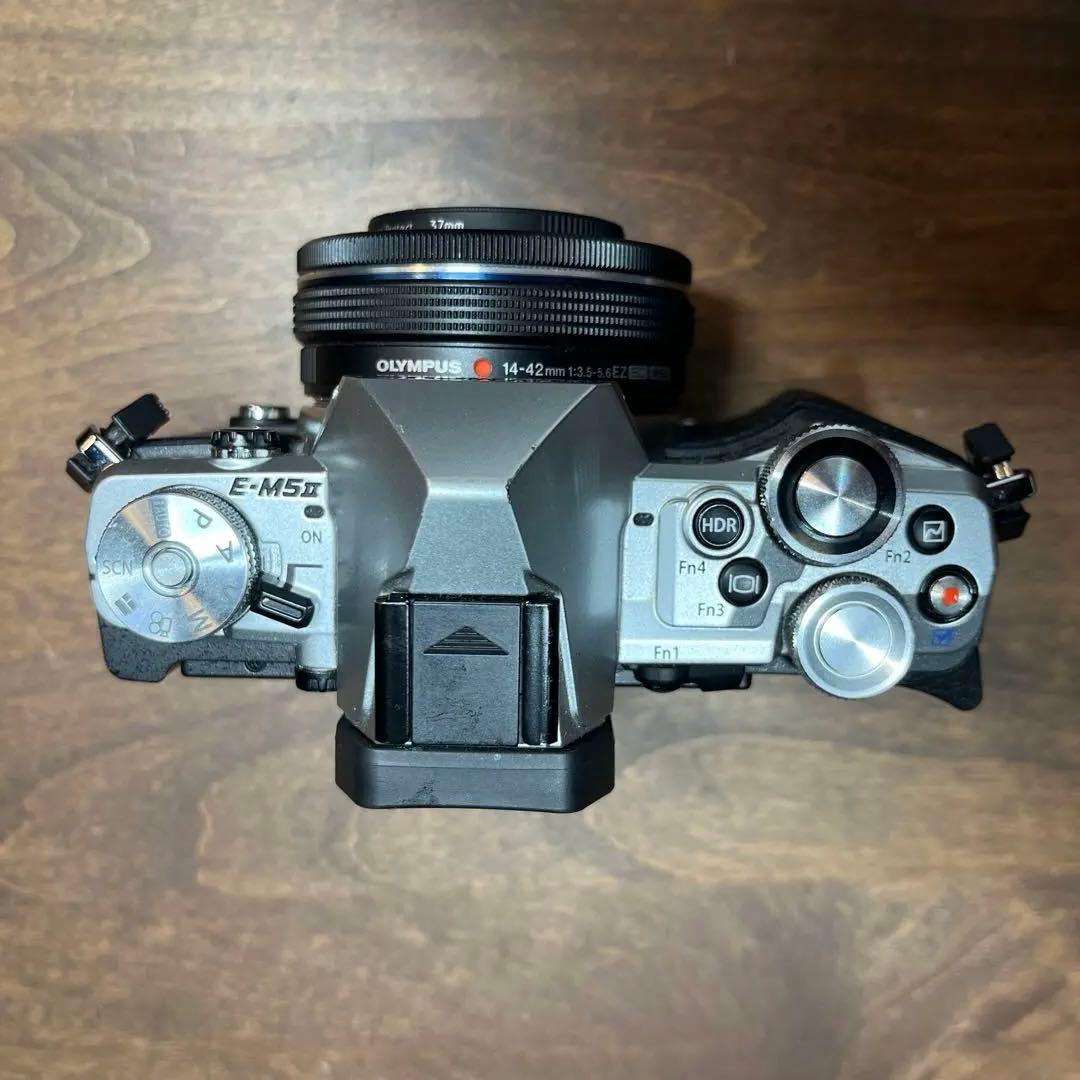 デジタルカメラ OLYMPUS OM-D E-M5 MarkII M.Zuiko14-42mm