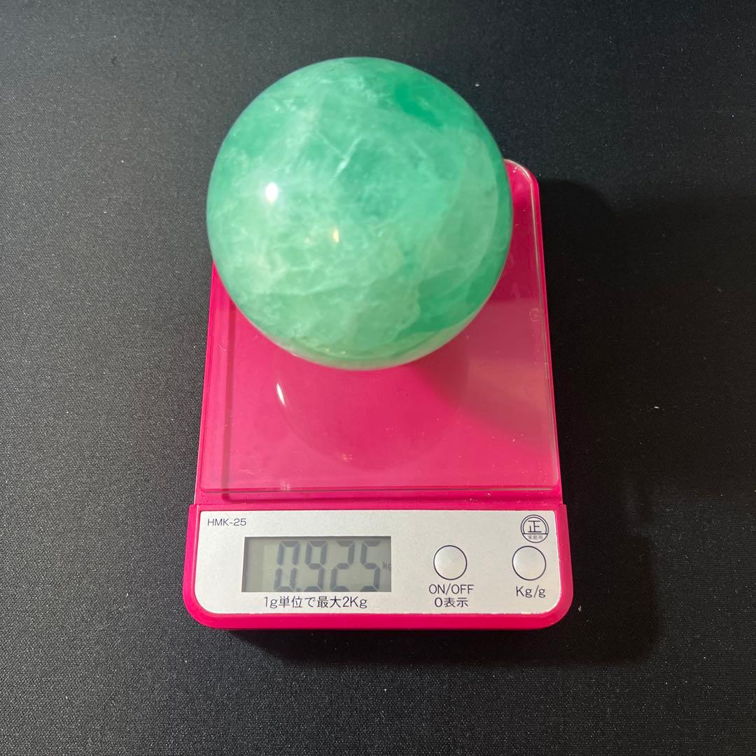 グリーンフローライト スフィア 0.9kg 82mm 丸玉 蛍石 高透明