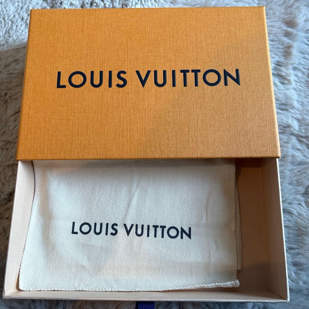 ルイヴィトン カードホルダー フラグメントケース