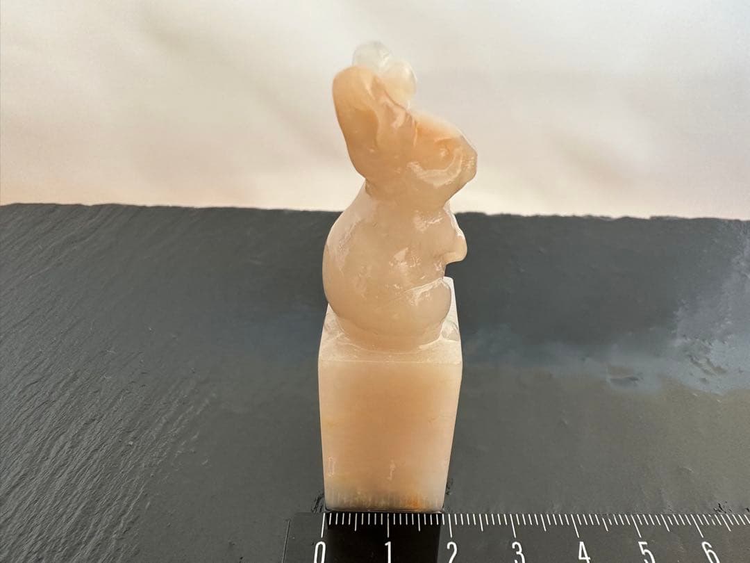 【兎】うさぎ　ラオス石　篆刻　印材　印石　落款　遊印　雅号　書道