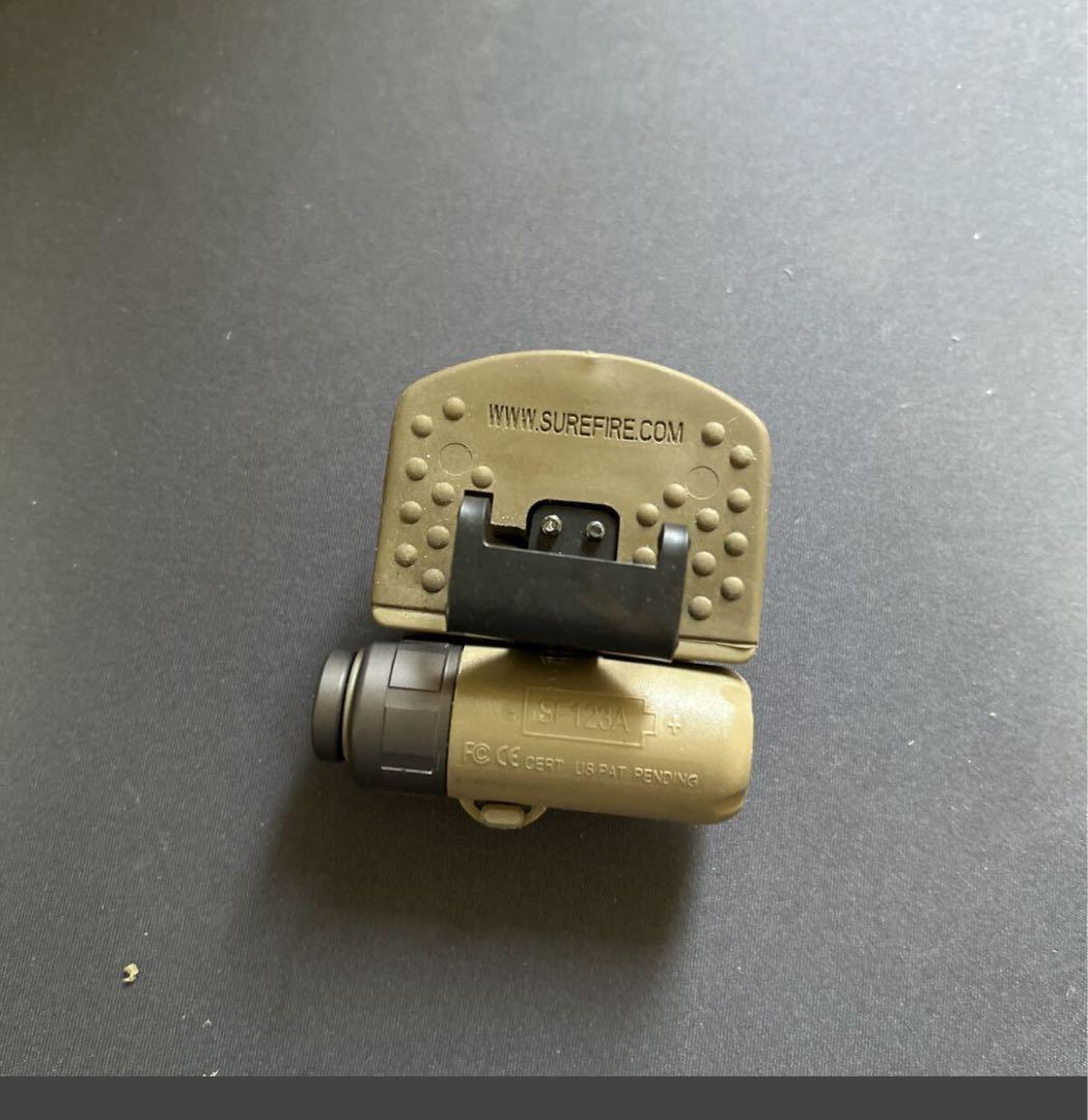 surefire HL-1 旧型マウント　実物