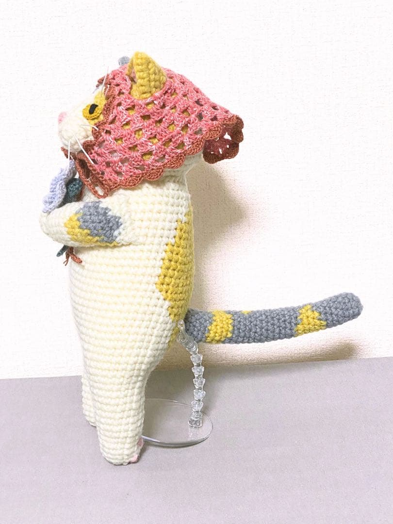 バブーシュカのパステル三毛猫さんのあみぐるみ