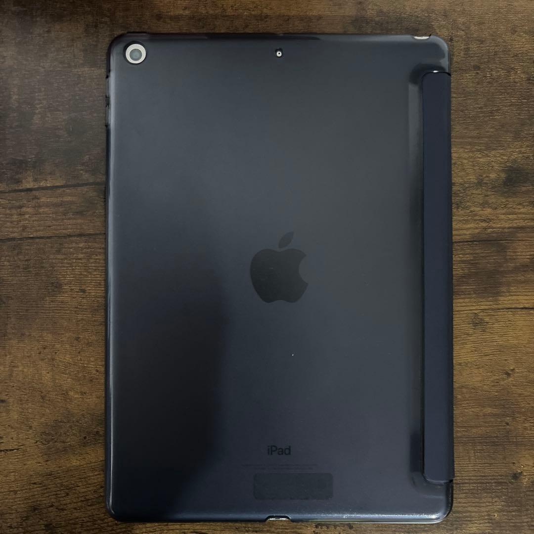 最安値 iPad第6世代 128GB WiFiモデル ケース、フィルム付き