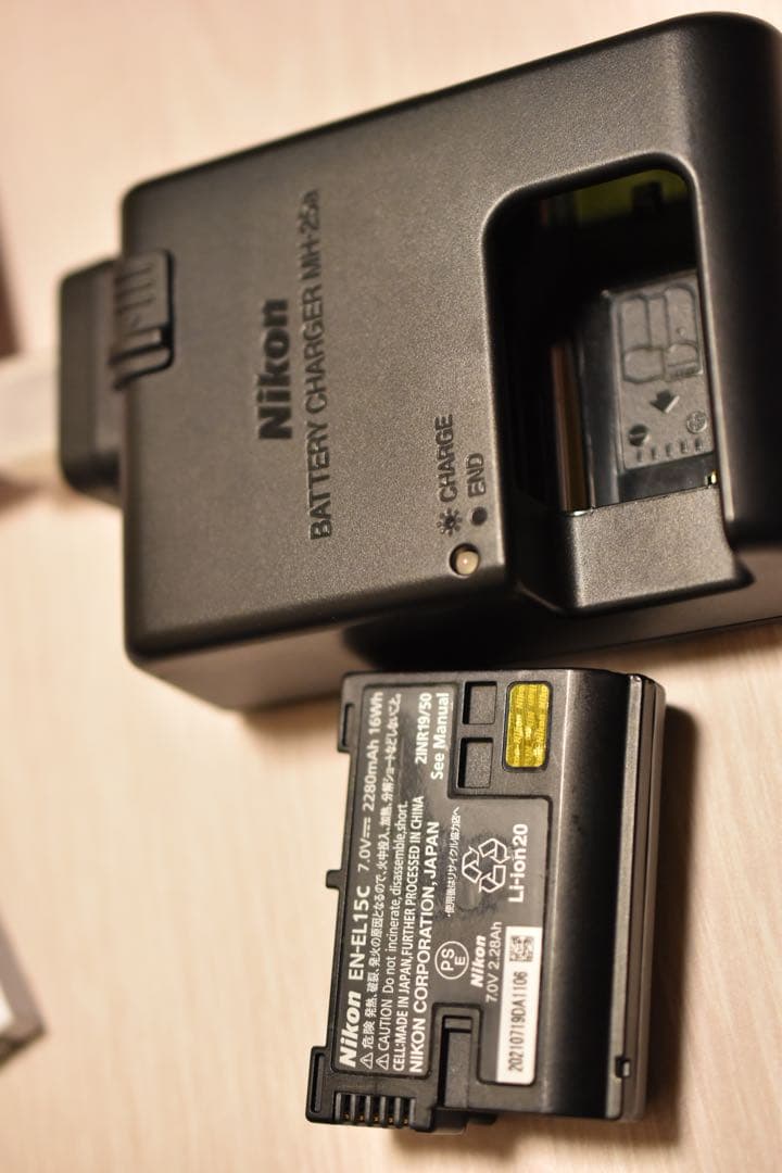 【写真と説明文必読】Nikon Z5 ボディ、バッテリーグリップなど