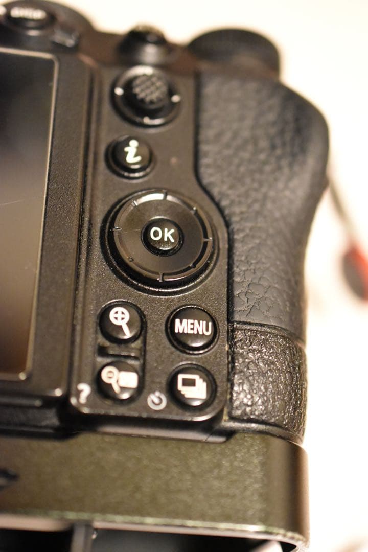 【写真と説明文必読】Nikon Z5 ボディ、バッテリーグリップなど