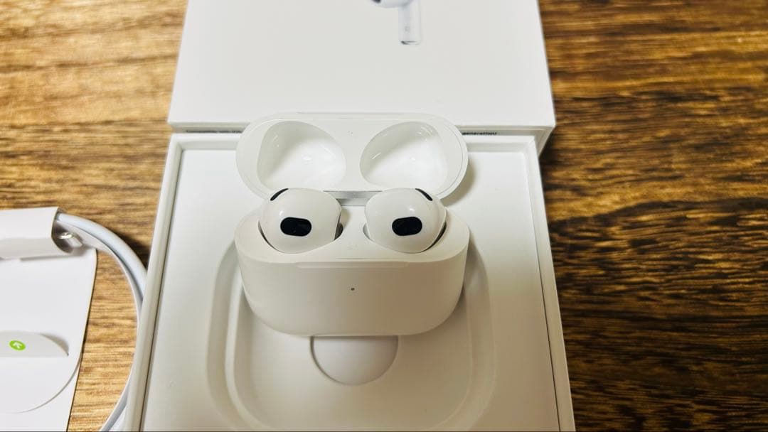Apple AirPods 第3世代 充電ケーブル付き